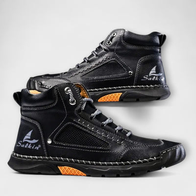 Hohe Lederstiefel
