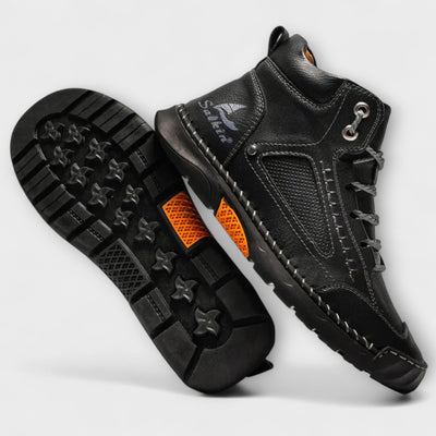 Hohe Lederstiefel