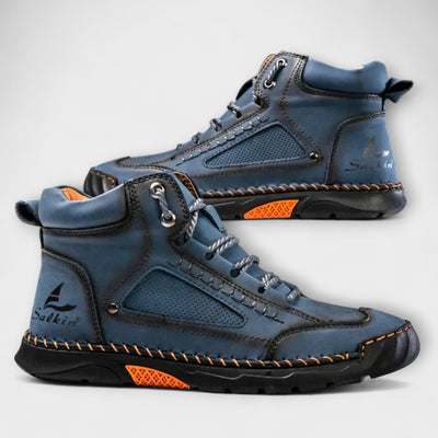 Hohe Lederstiefel