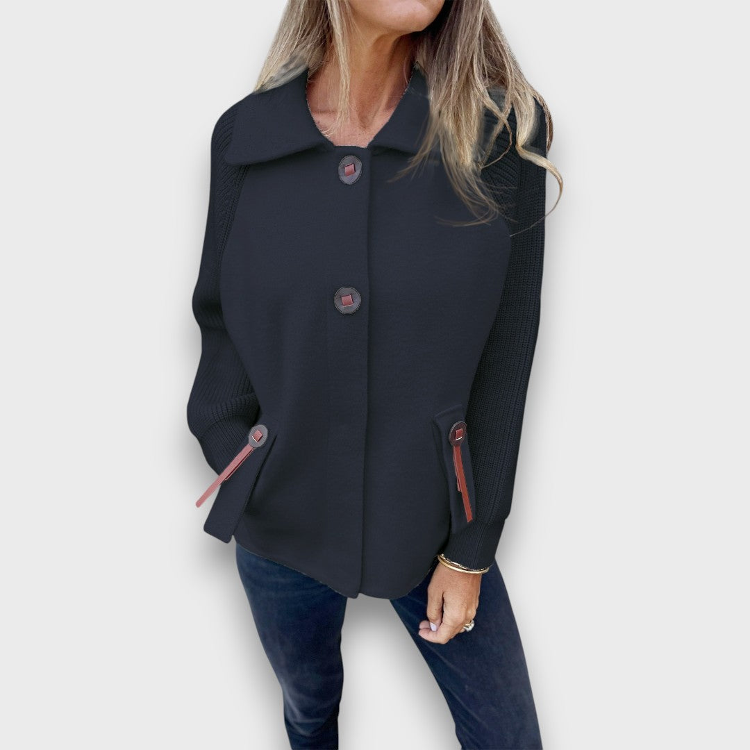 Lunaris – Jacke mit kontrastierenden Ärmeln