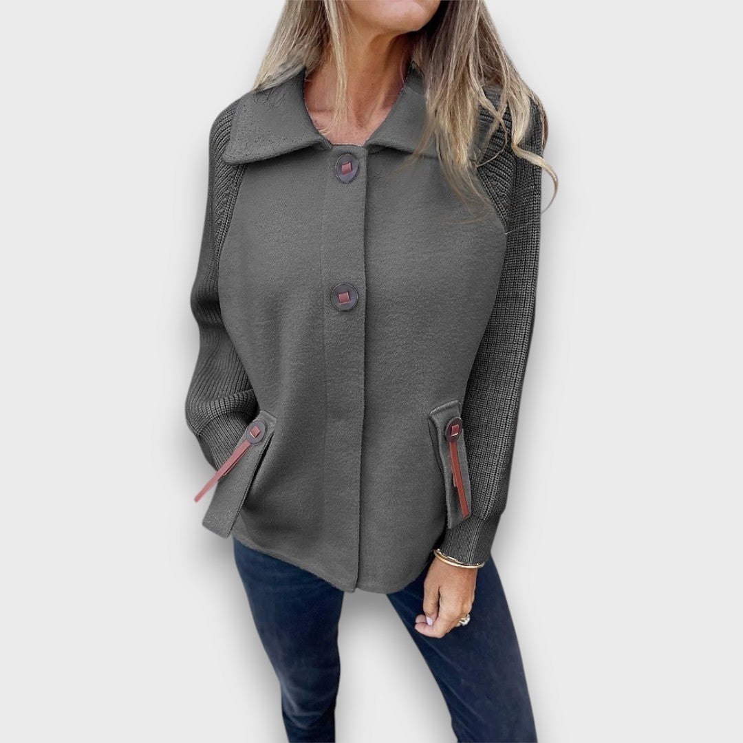 Lunaris – Jacke mit kontrastierenden Ärmeln