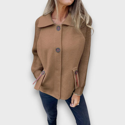Lunaris – Jacke mit kontrastierenden Ärmeln