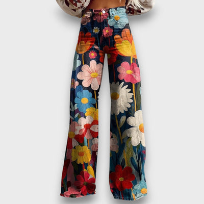Talira – Weite Hosen mit floralem Flair